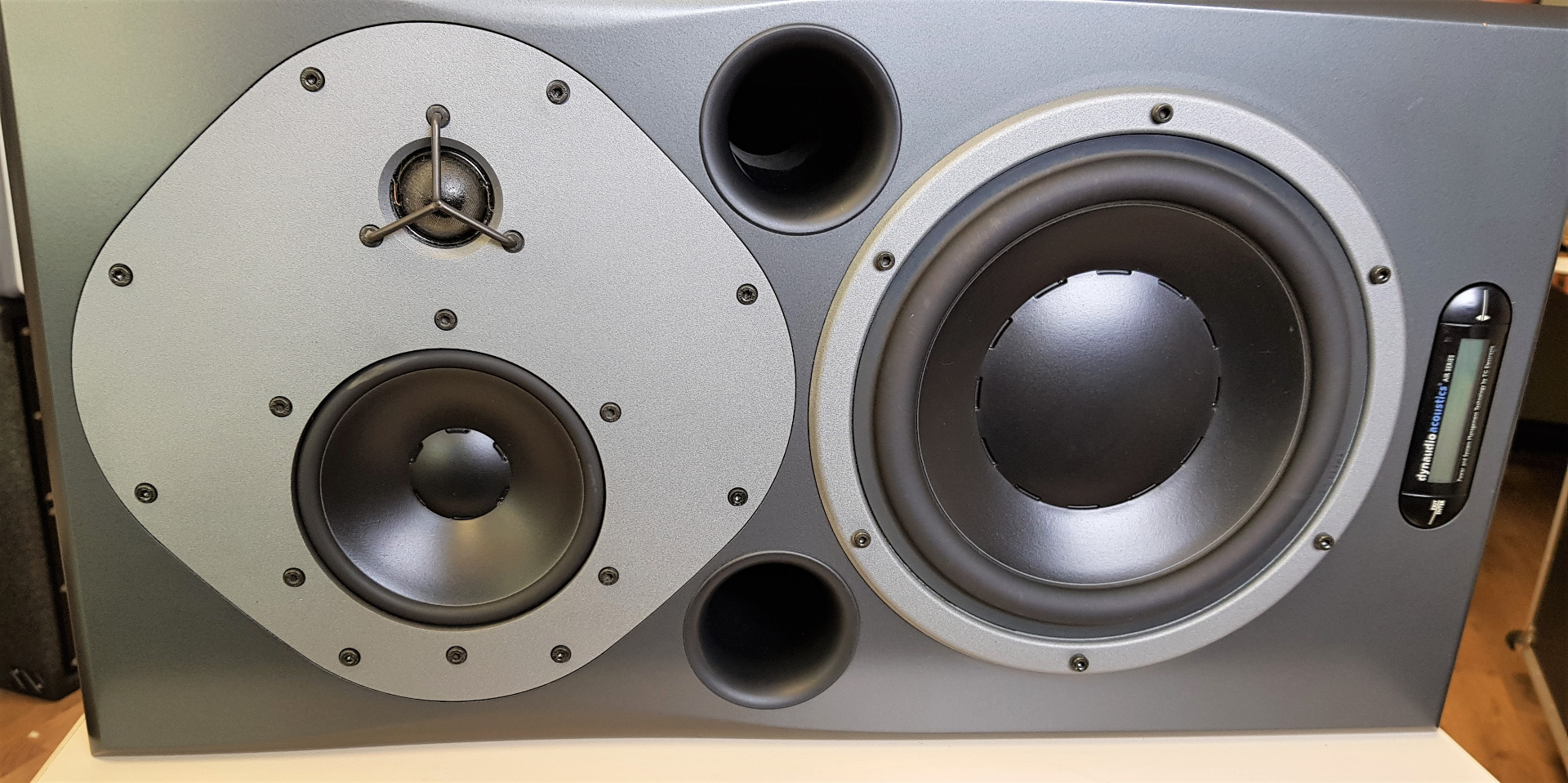 Dynaudio Dynaudio aktive Studio- Lautsprecher - Air 20